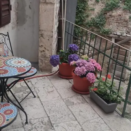 Zen In The Centar Of شقة