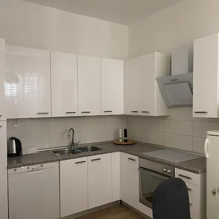 Zen In The Centar Of * شيبينيك